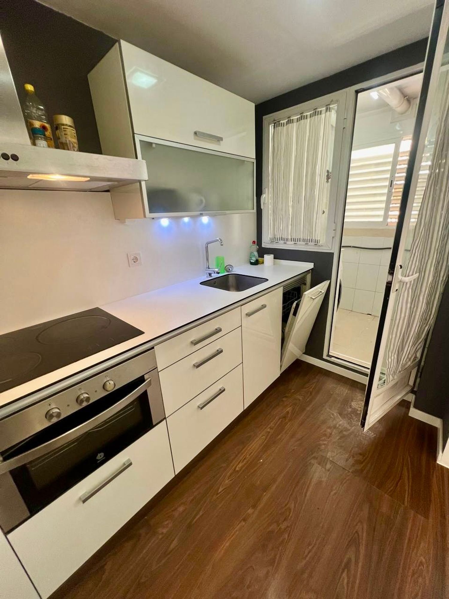 Piso en calle d'Empar Ballester, 10 - Foto 4