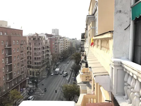 Ático en calle Alcalá, 179