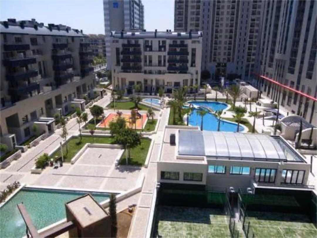 Apartamento en  Avinguda de les Corts Valencianes 26 - Foto 6