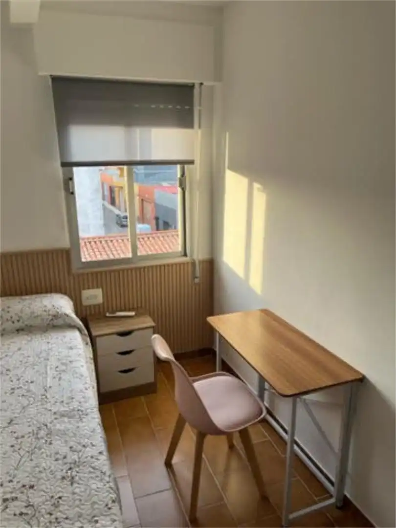 Piso en Barrio - Foto 4