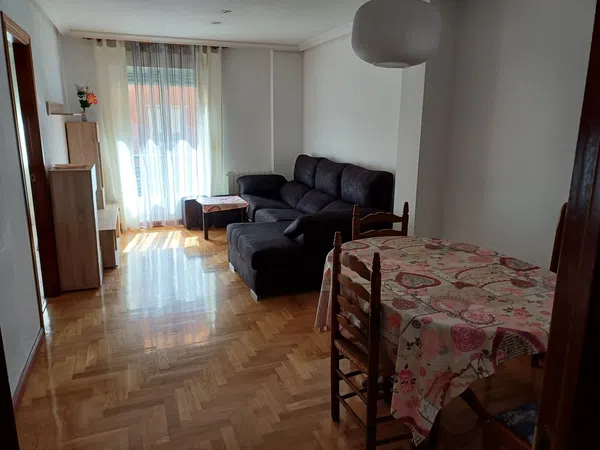Piso en calle Independencia, 9