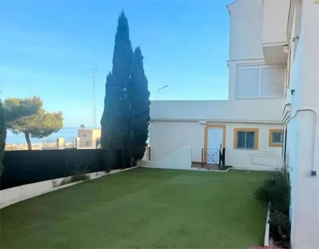 Casa adosada en Santangelo Norte - Foto 5