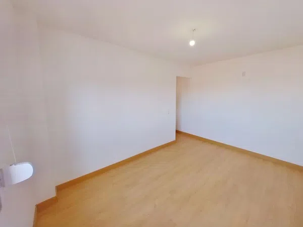 Piso en Numancia, Numancia - Foto 1