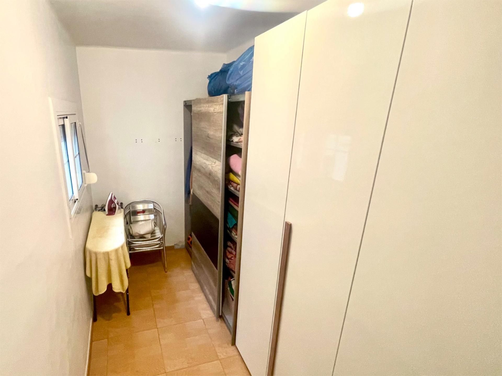 Piso en  Carrer de Josep Miquel 8 - Foto 9