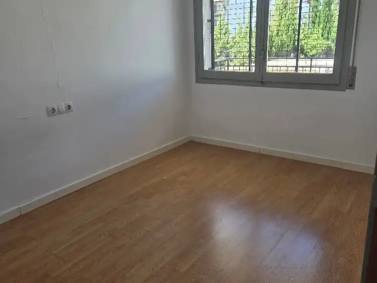 Piso en  Passeig de la Marina 292 - Foto 4