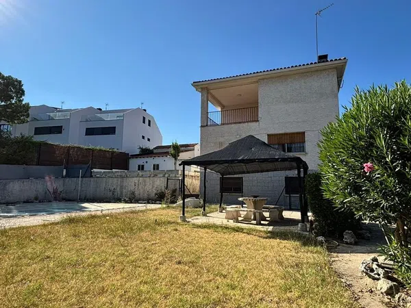Casa independiente en calle Ramón Baños, 14 - Foto 2