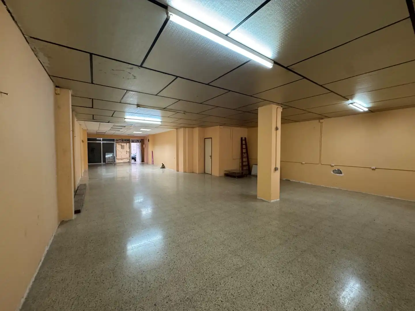 Local comercial en  Carrer de la Duquessa de la Victòria 28 - Foto 6