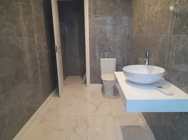 Local comercial en  CORNELLA - Foto 17