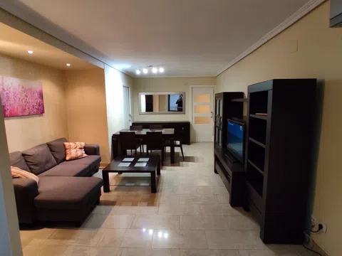 Piso en calle de Bèlgica, 24