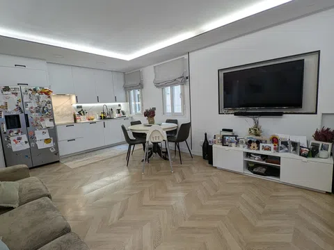 Piso en calle de Narciso Serra, 6