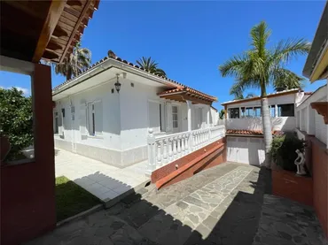 Piso en  Calle Familia Iriarte 10 - Foto 1