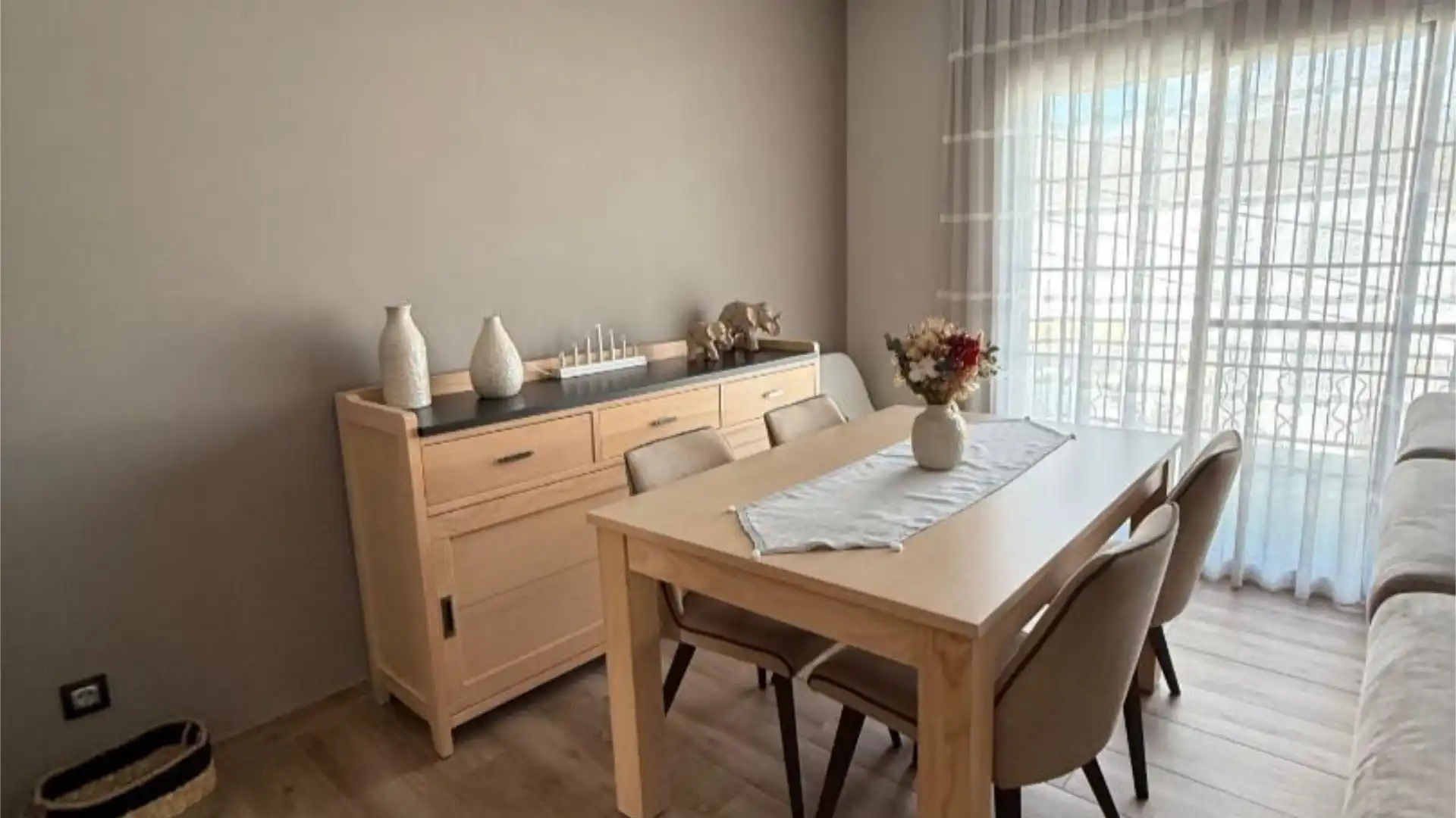 Piso en  Carrer de Jerez 62 - Foto 1