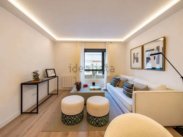 Piso en plaza de Pedro Zerolo, 7