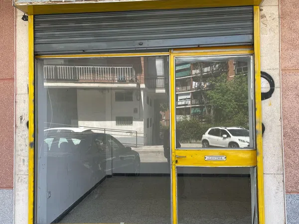 Local en Avenida de San Luis, 70, Pinar del Rey - Foto 2