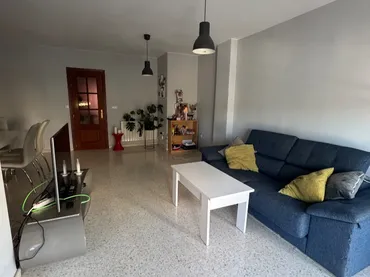 Piso en  Avenida Profesor Domínguez Ortiz 4 - Foto 1