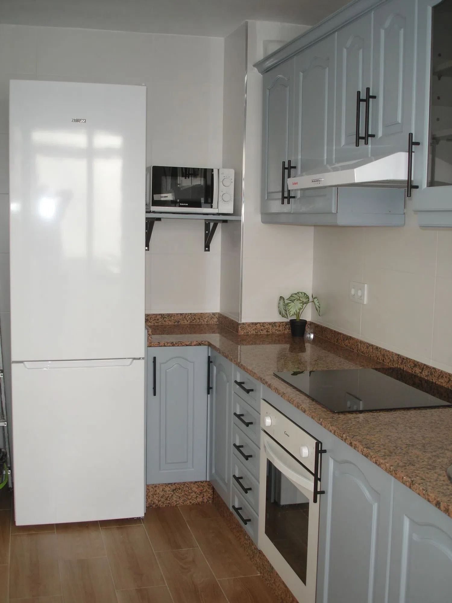 Piso en Barrio Huerta de la Reina - Foto 7