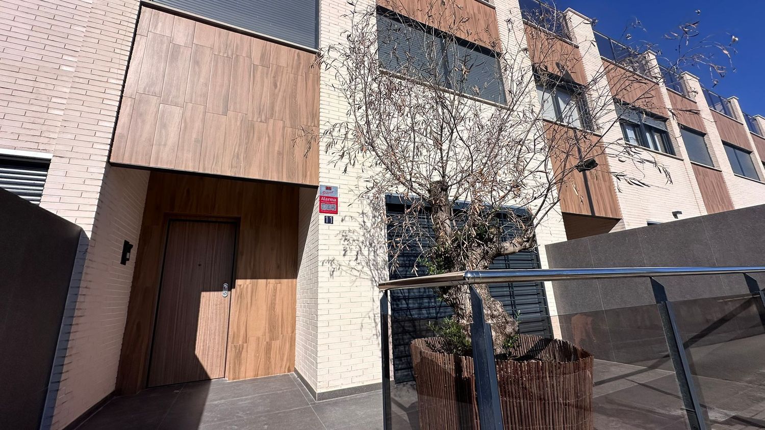 Chalet adosado en calle Isla de Corcega, 1 - Foto 1