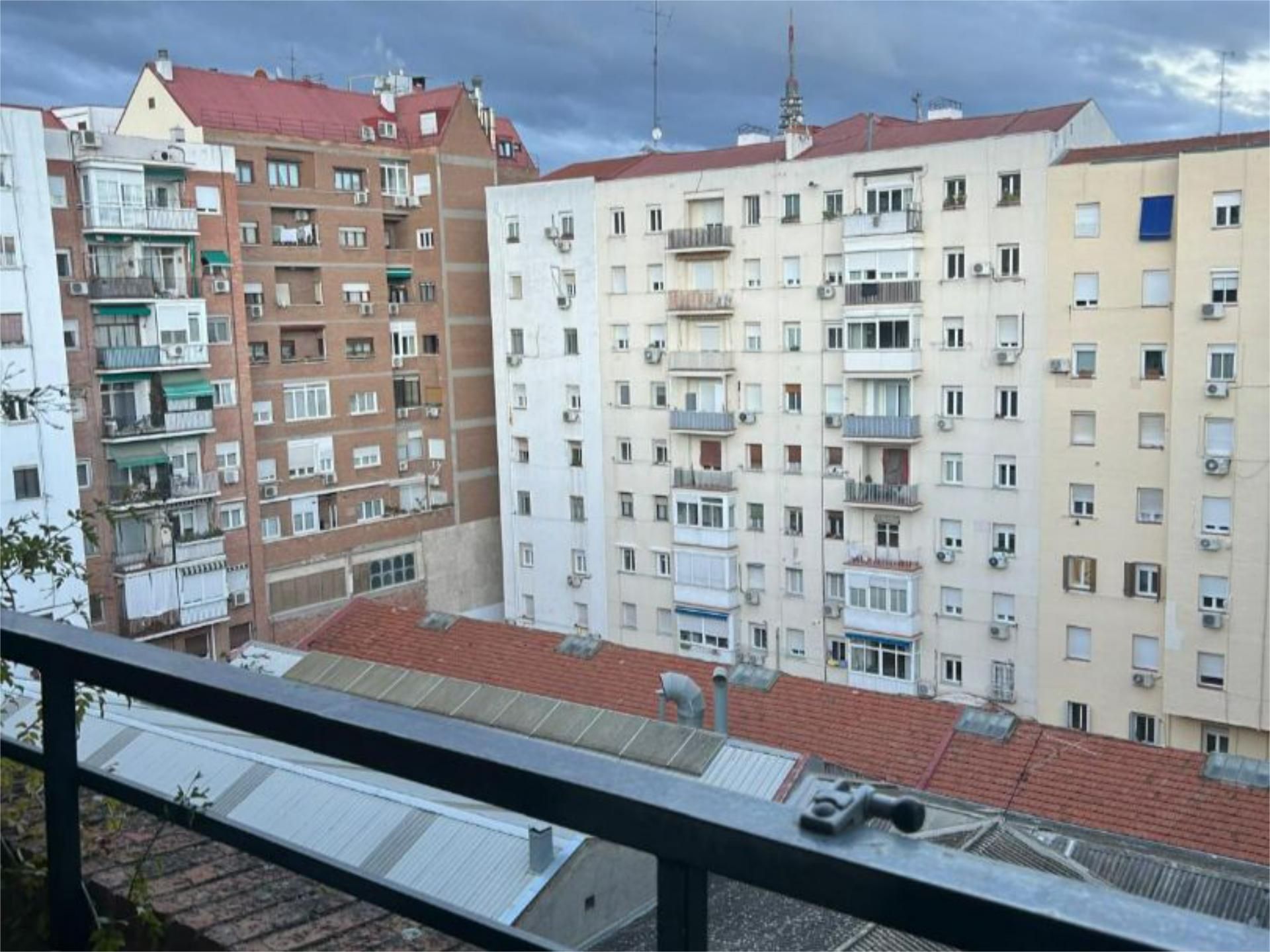 Piso en  Calle de Máiquez 21 - Foto 9