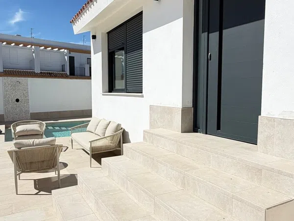 Chalet adosado en Mairena del Alcor - Foto 8