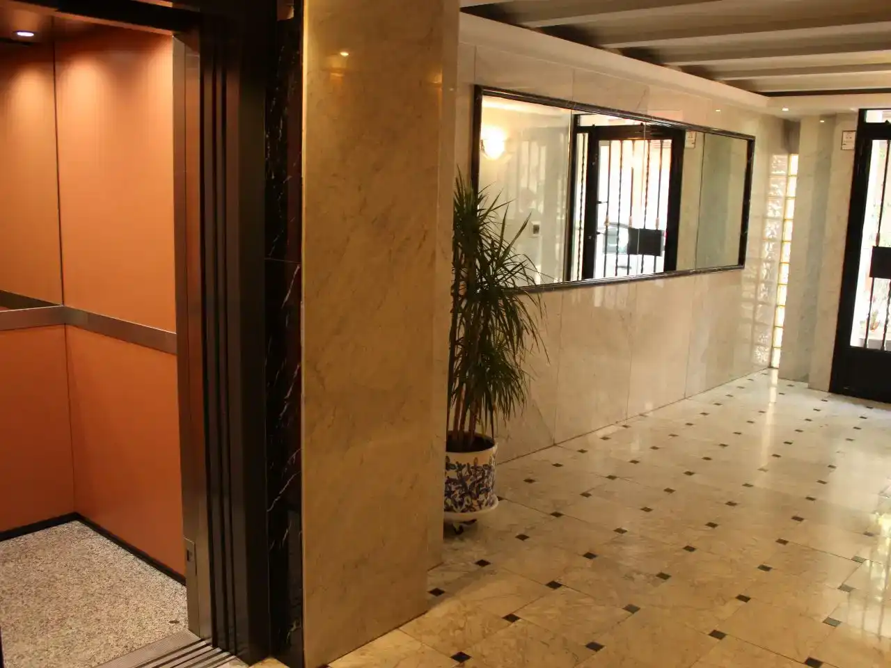 Piso en  Carrer de Ramon Llull 27 - Foto 5