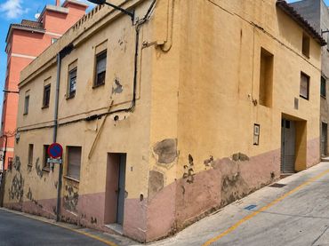 Casa adosada en  Calle Cristóbal Aicart 23 - Foto 2