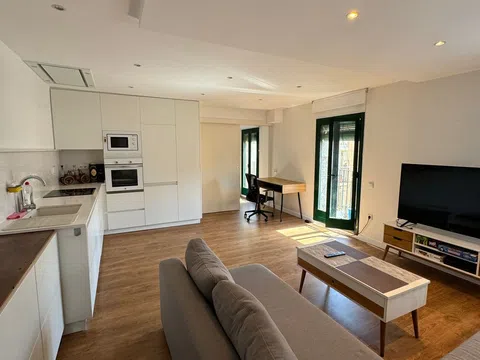 Piso en calle de l'Hort de la Bomba, 2