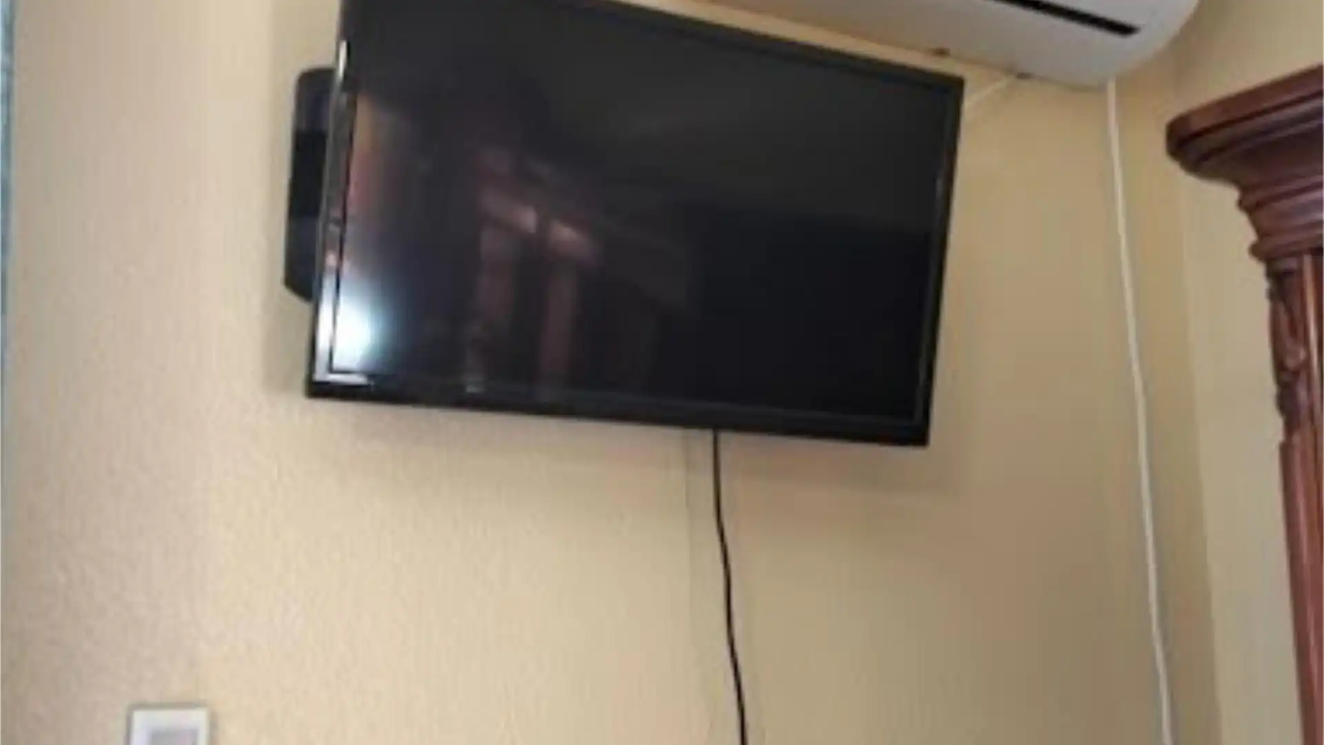 Casa adosada en  Avenida Ingeniero José Luis Prats 1 - Foto 3