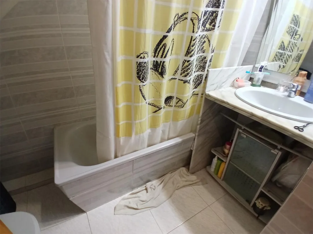 Casa adosada en  Carrer d'Ausona 68 - Foto 30