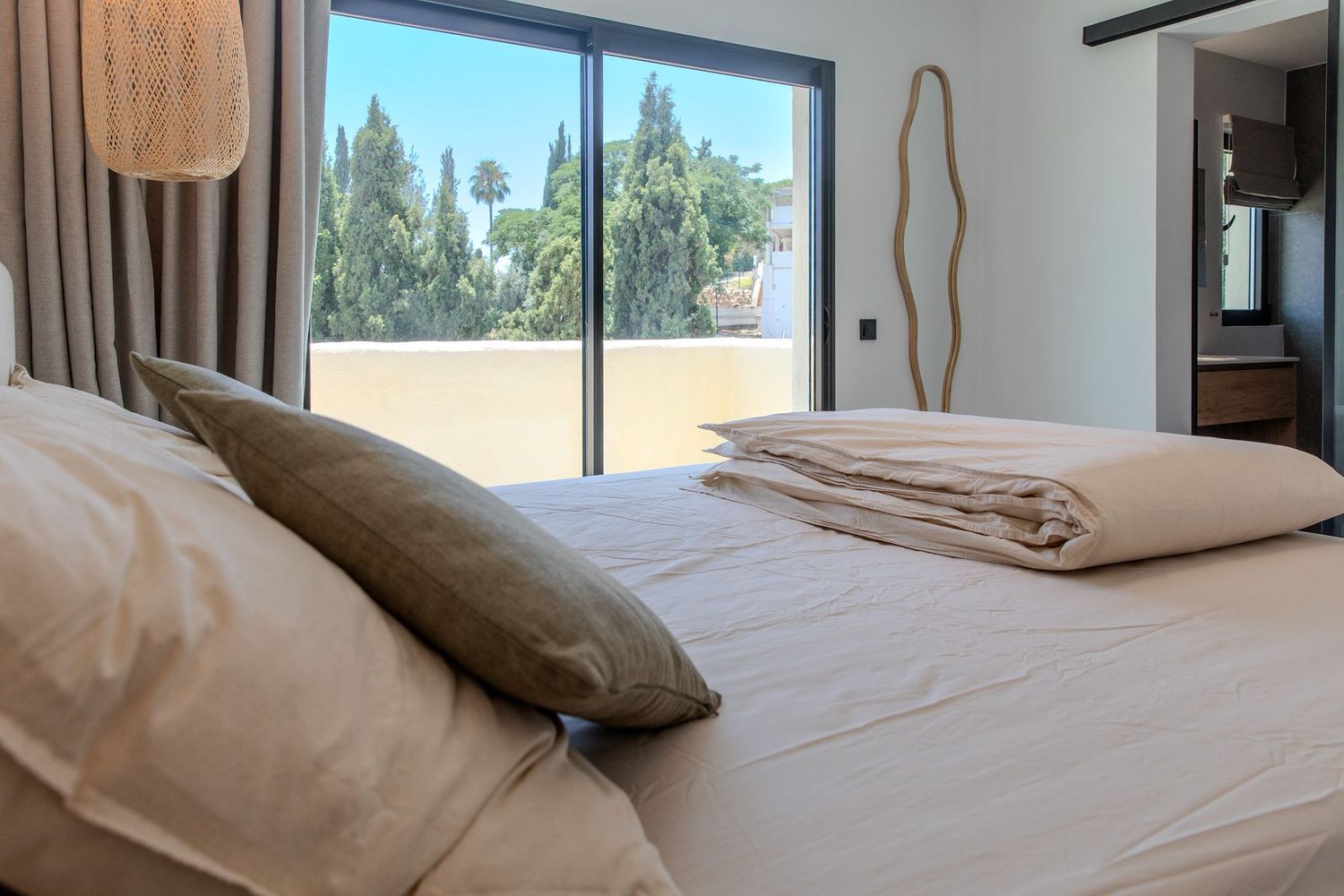 Chalet adosado en Urbanización Los Pinos de Aloha, 10, Aloha - Foto 2