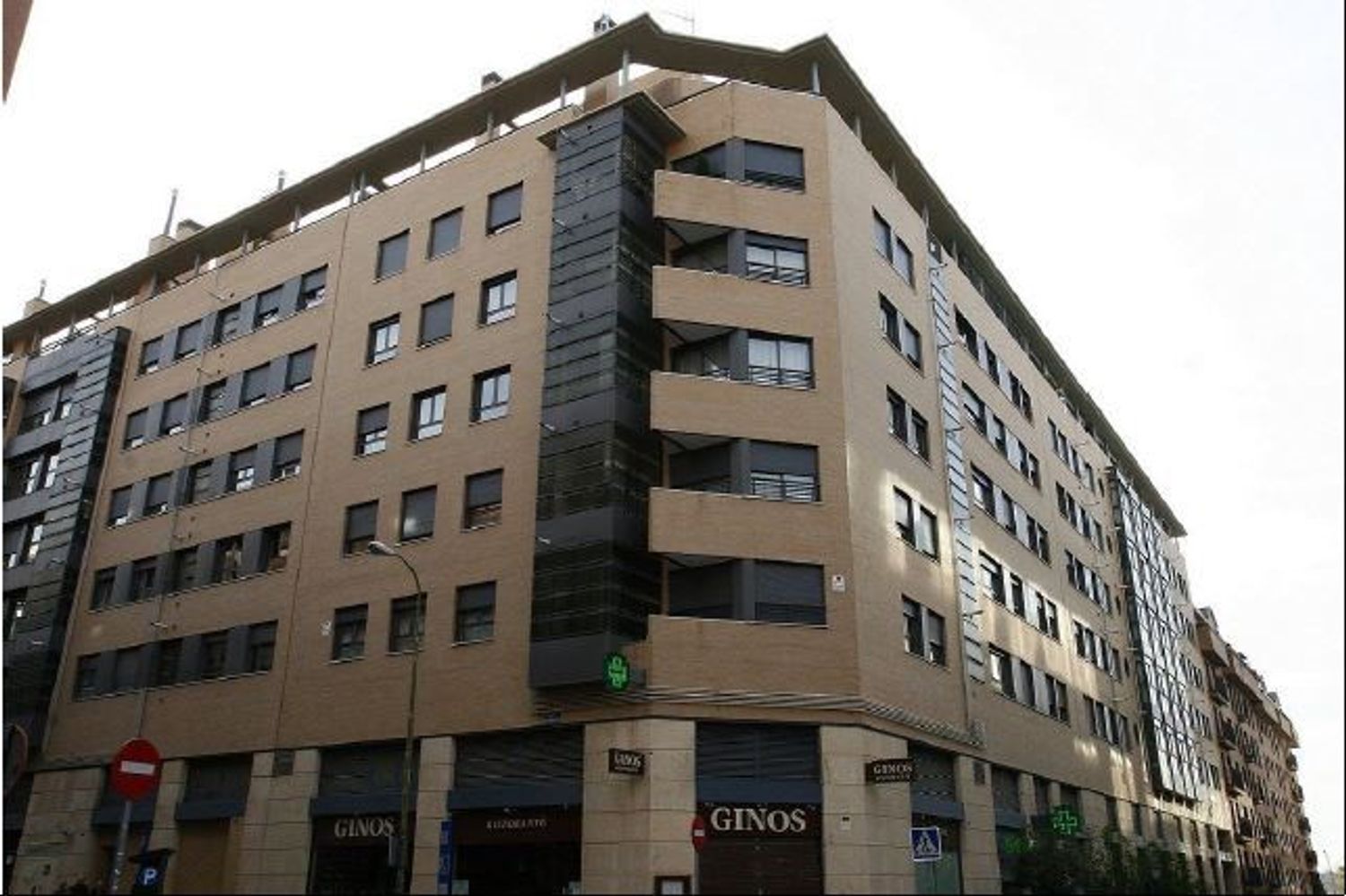 Ático en calle de Bustamante, 22