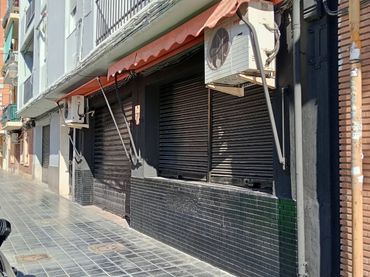 Planta baja en  Carrer de Santander 27 - Foto 1