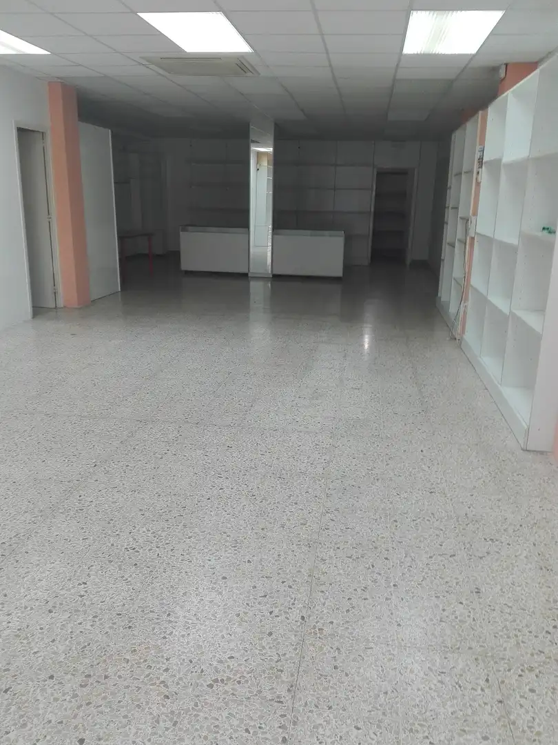 Local comercial en  Carretera de Rellinars - Foto 5