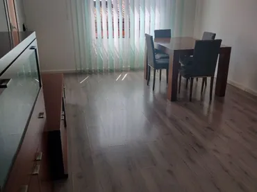 Piso en El Prat de Llobregat - Foto 1