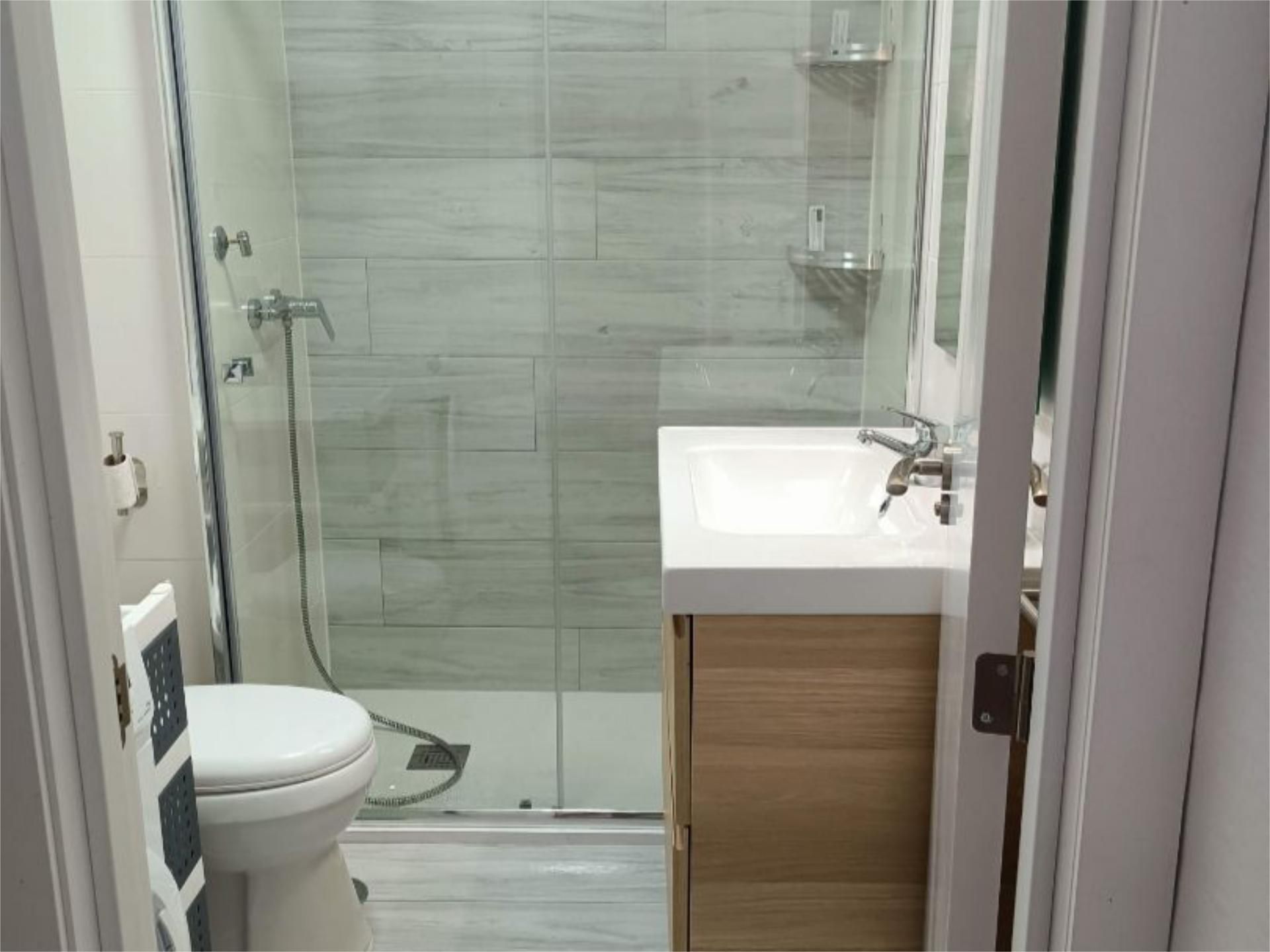 Piso en  Avenida de Medina Azahara 43 - Foto 5