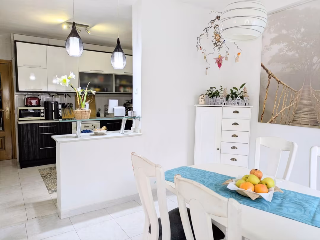 Piso en  Calle Corindón 11