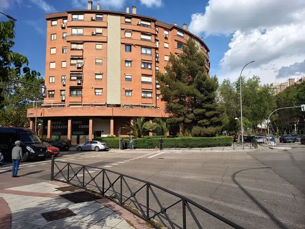 Piso en calle del Camino de los Vinateros, 7