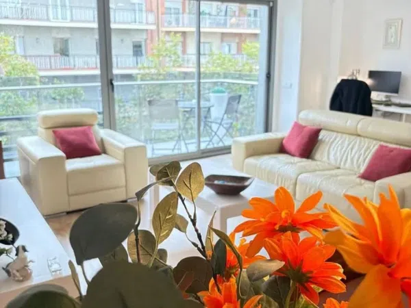 Piso en calle de Coroleu, 84