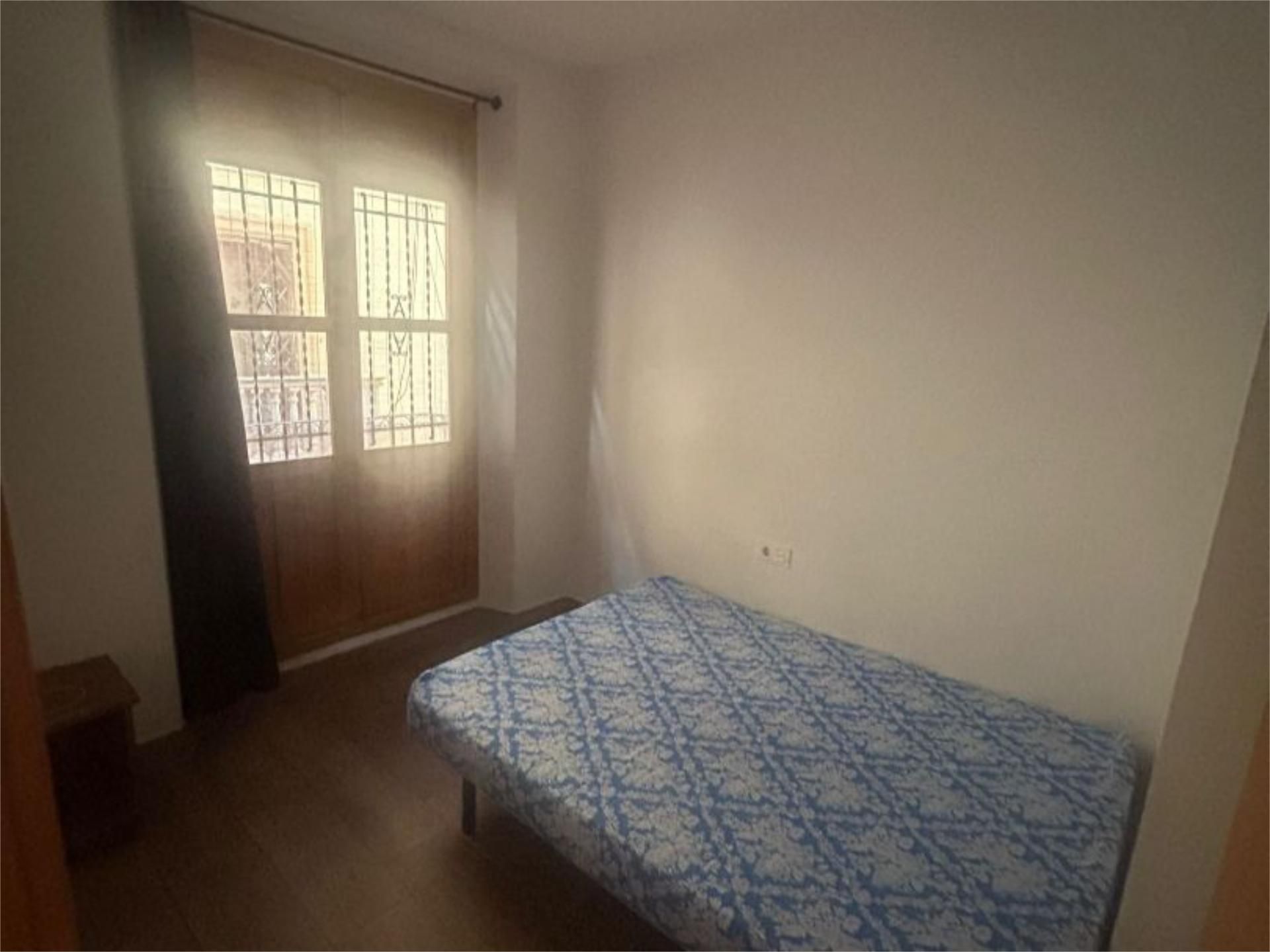 Piso en  Calle Verónica de la Virgen 4 - Foto 4