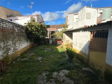 Casa adosada en  Calle Tentudía 21 - Foto 12