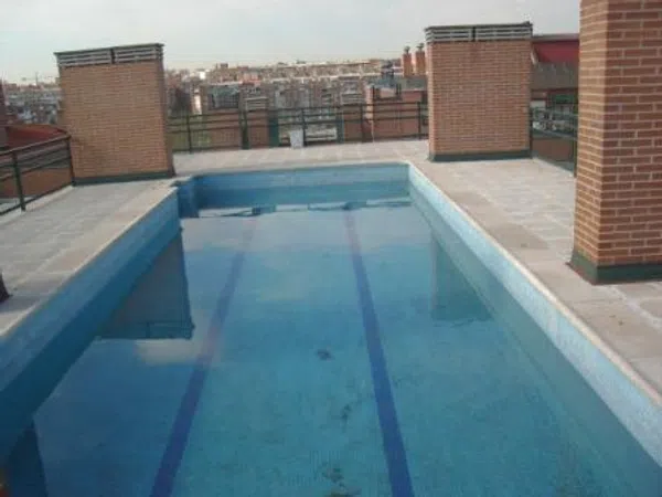 Estudio en calle Naves, 9