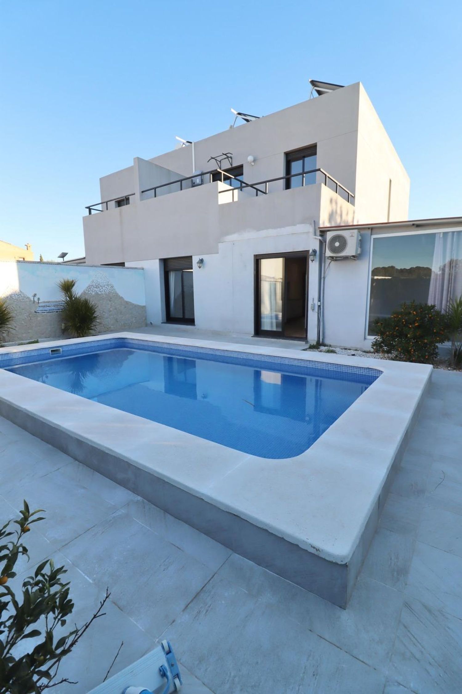 Chalet pareado en Calle Riu Turia - Foto 33
