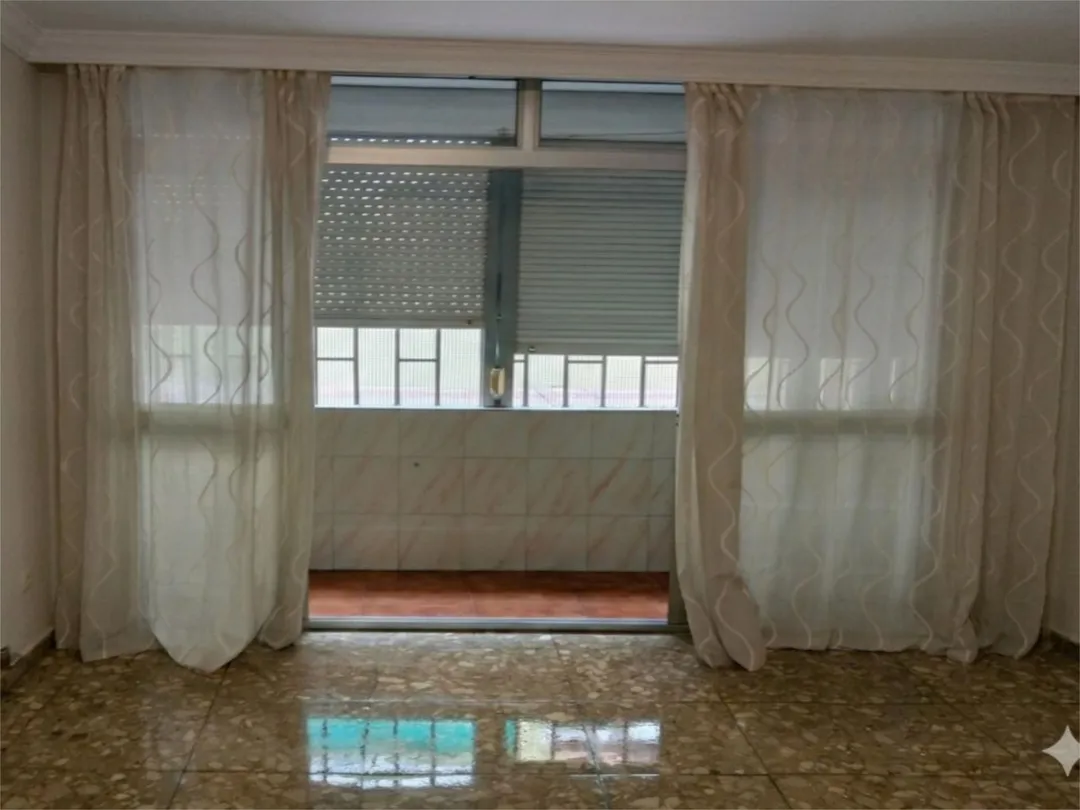 Piso en  Calle Comandante Román 2 - Foto 3