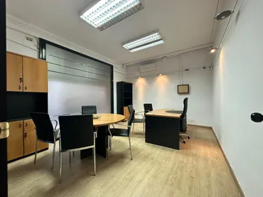 Local comercial en Sabadell - Foto 9