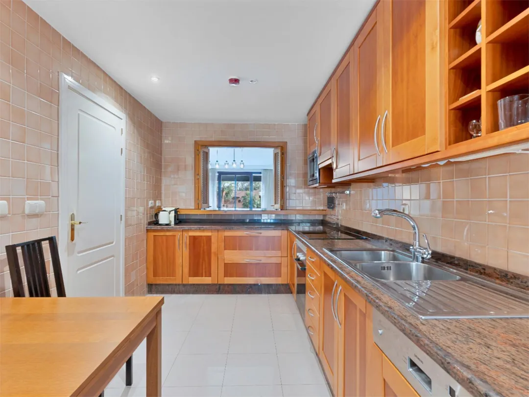 Piso en Marbella - Foto 8