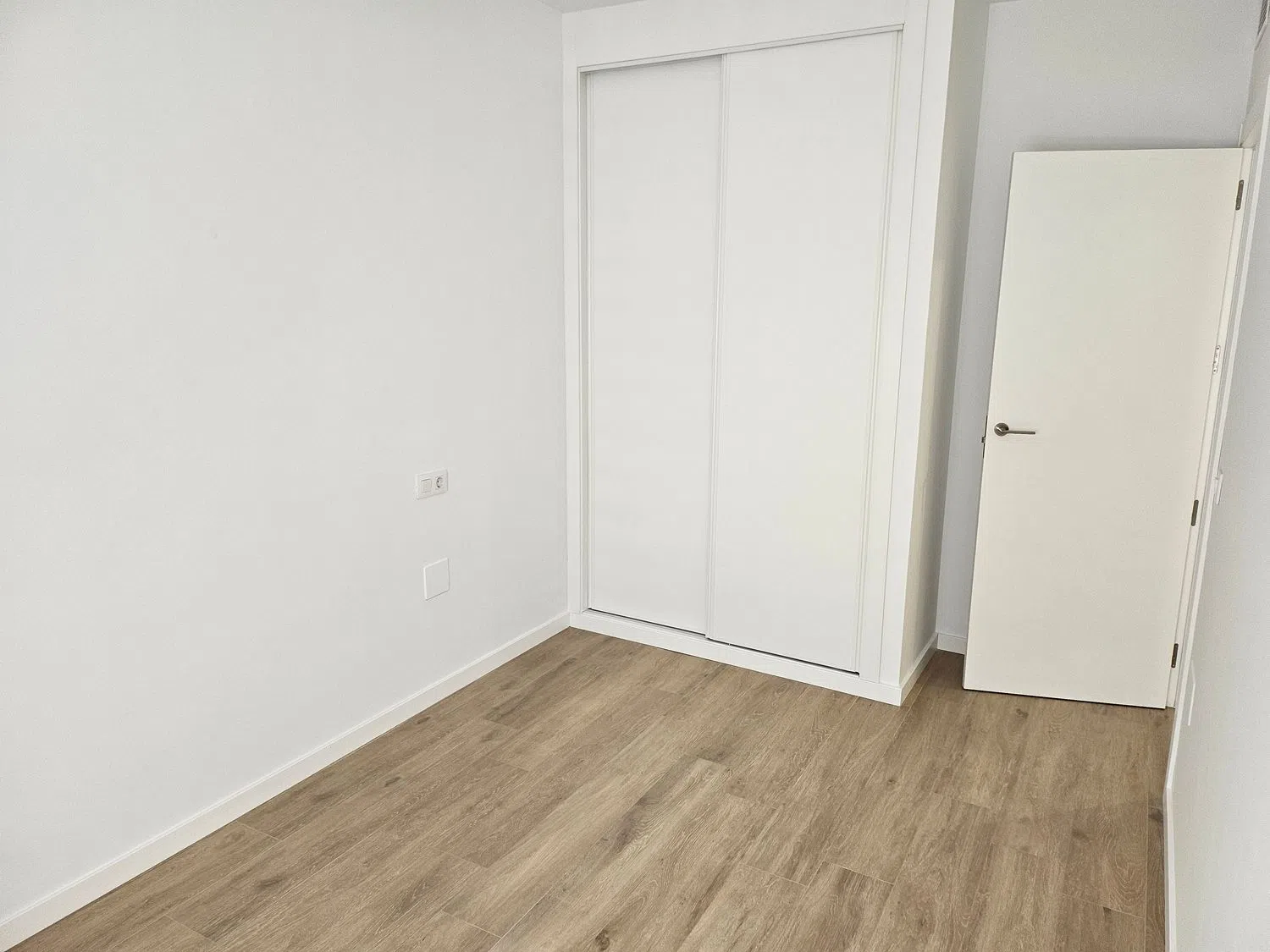 Piso en avenida Don Juan de Borbón, 94 - Foto 11