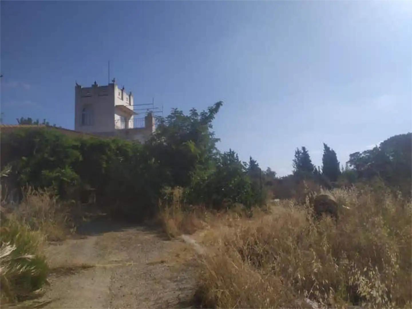 Casa adosada en Los Ranchos del Guadiamar - Foto 2