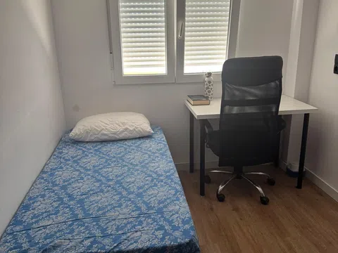 Piso en calle de Benicarló, 15