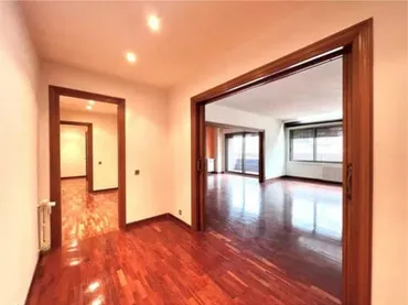 Piso en  Avenida de la Baja Navarra 2 - Foto 6