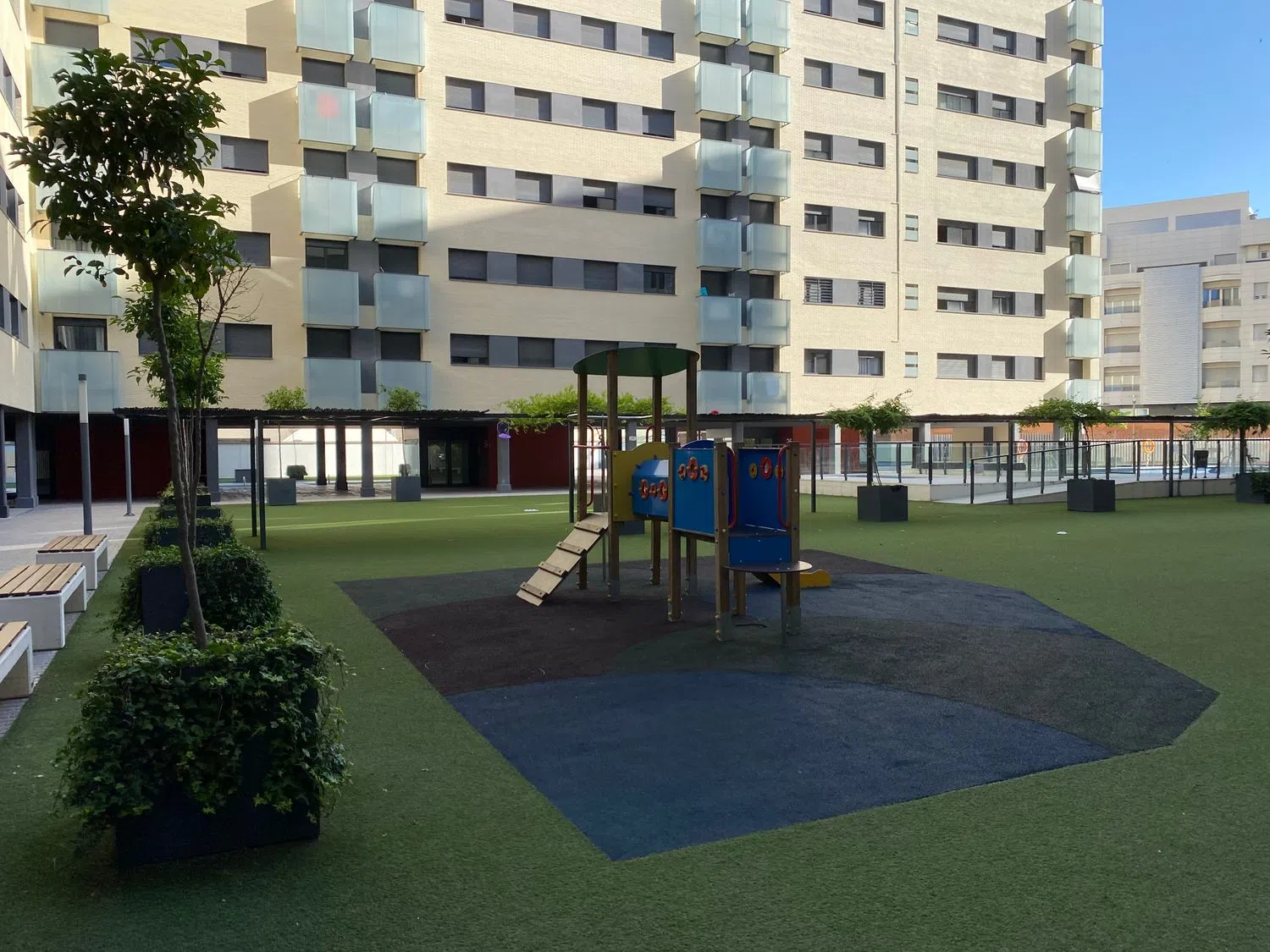 Ático en calle Profesor Luis Molina Gómez, 14 - Foto 2