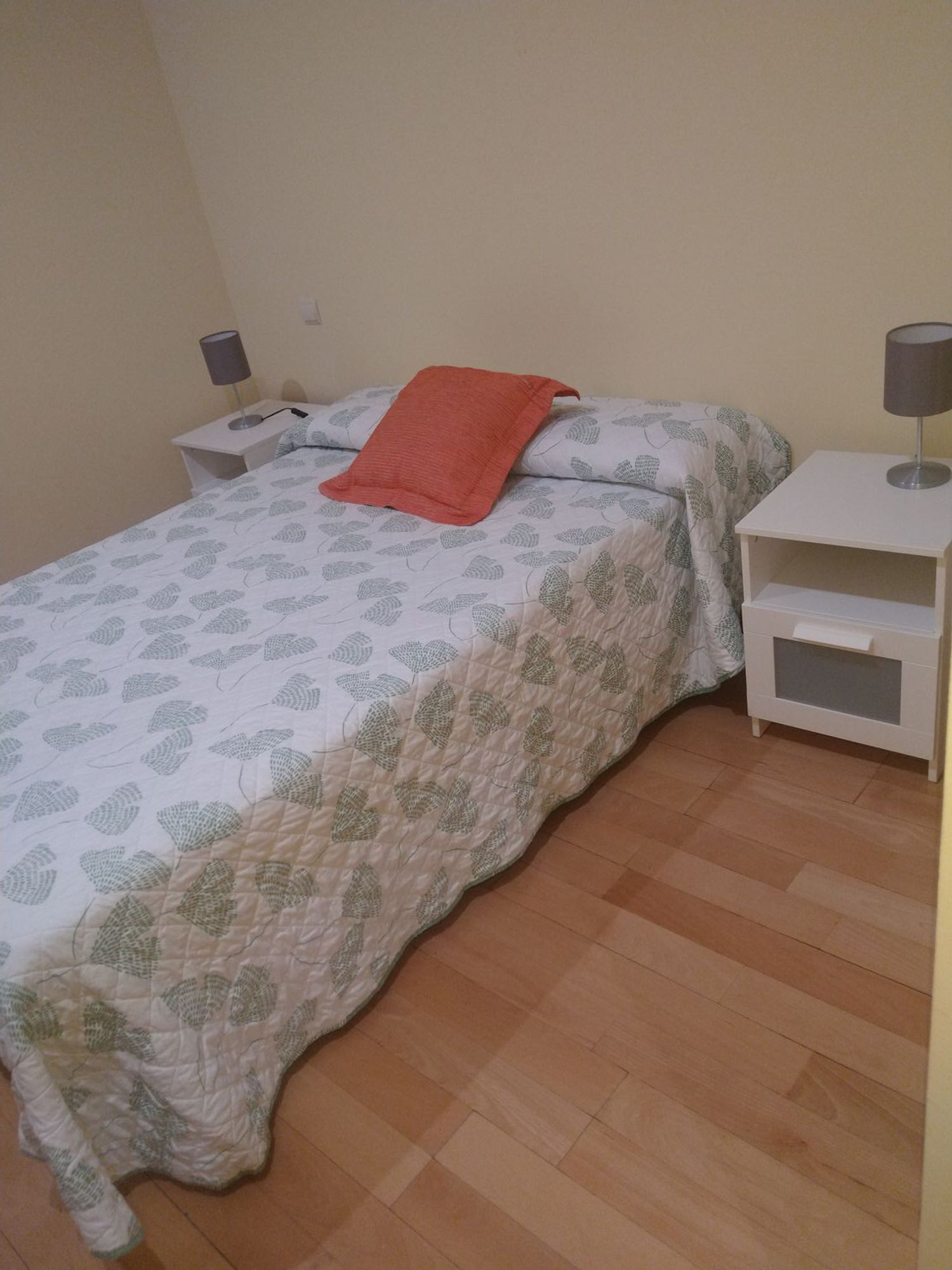 Piso en calle de la sombrerería, 5